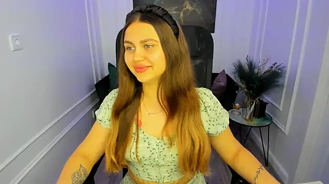 AngelicaSavarew webcam