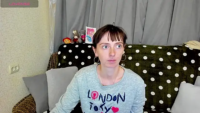 TayanaJons webcam