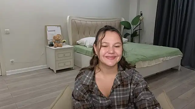 NovellaTlamka live cam on StripChat