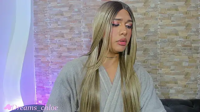 Dreams_Chloe webcam