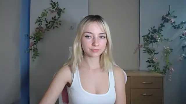 LuciaYoung