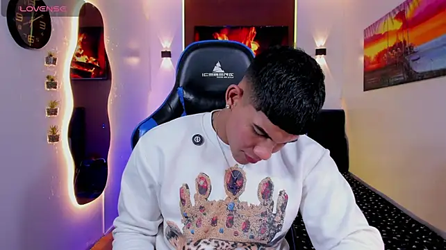 Damian_latinxxx