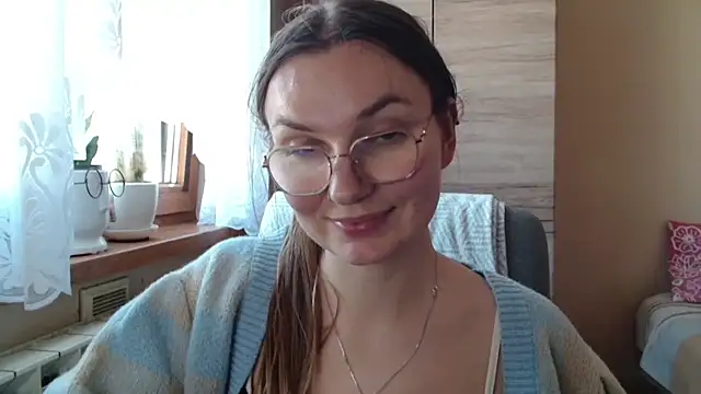 LooveELLYx webcam
