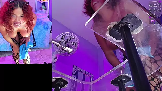 NinaCapelli webcam