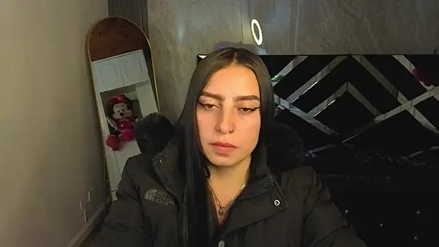 mia_desire_a