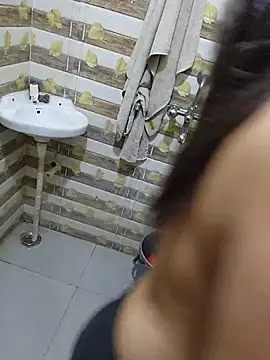 cutesarikalive (F young) - Ass show
