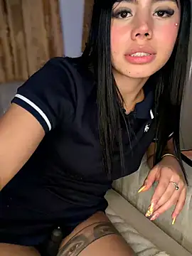 Laura-Khalifa