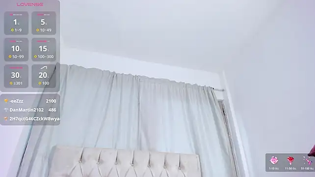 AmbarFoxx_