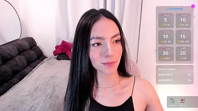 sarah_saenz_