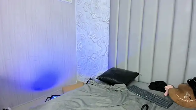 littlecum18