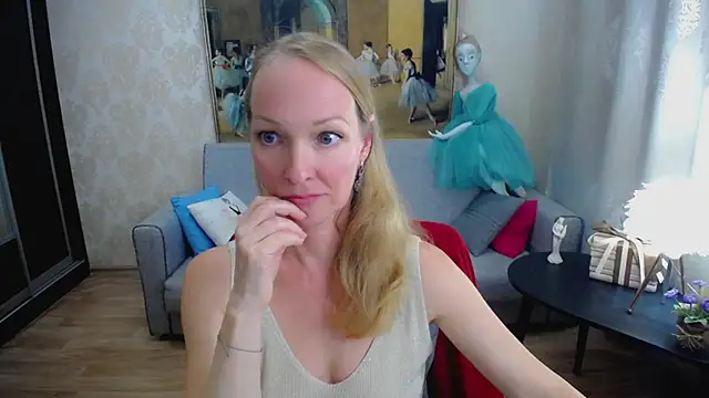Alana_Solara