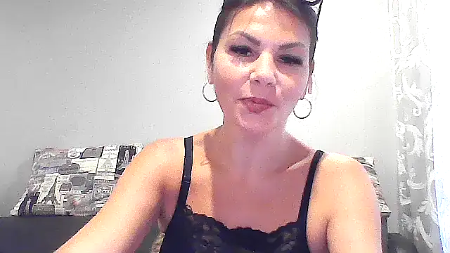 LyaIcyQ webcam