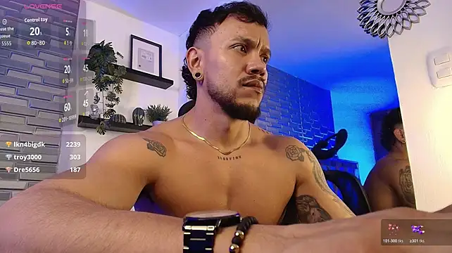 ARON_TAYLER01 webcam