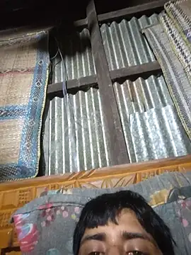 lermaalburu (M young) - Need a girl for couple show