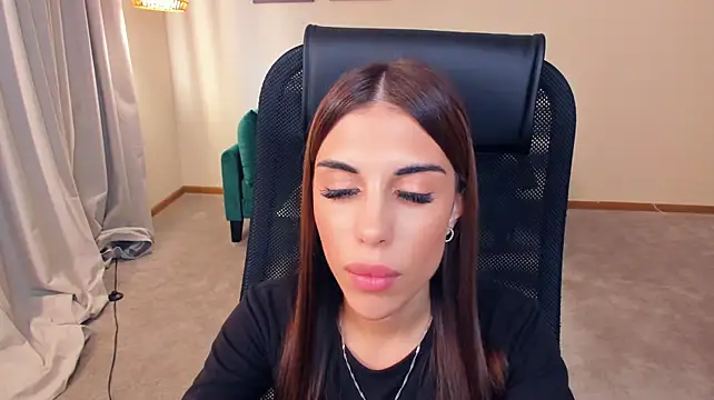 CristiYarman live cam on StripChat