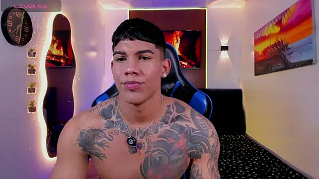 Damian_latinxxx live cam