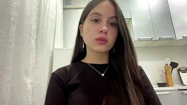 NanTrias live sex cam