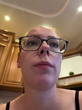 RussianGirls_'s live cam