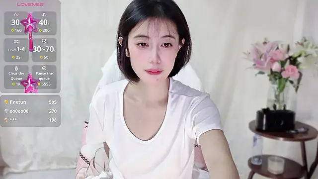 hello77-234 (F young) - 肉棒蹭蹭小骚逼+小芬链接3min