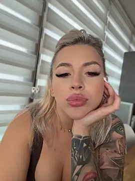 IveySin webcam