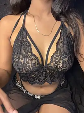 Yourss_Senorita_