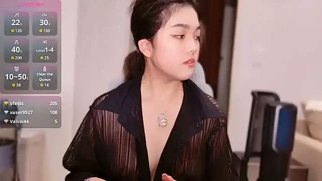 c-xuxu150 live cam on StripChat
