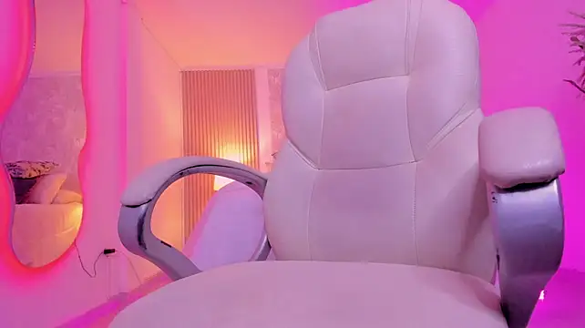 ANGIE-SMITH webcam