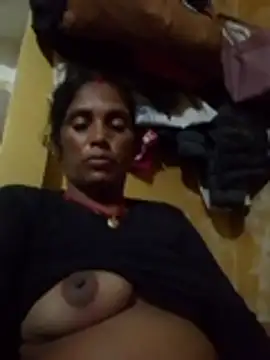 Rachana_Lodhi live cam on StripChat