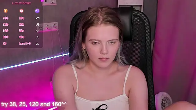Alisa_Allison webcam