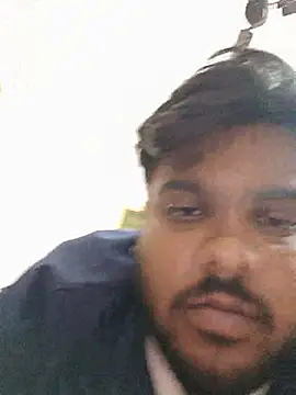 Cutehornyyboiy webcam