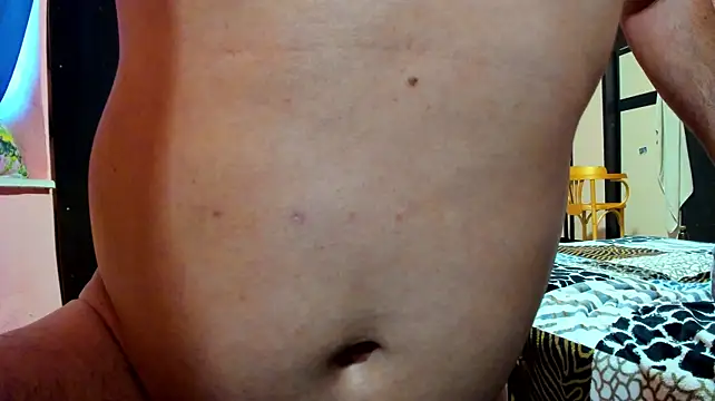 vickymike (Ask my age) - Facial all face!!! :)