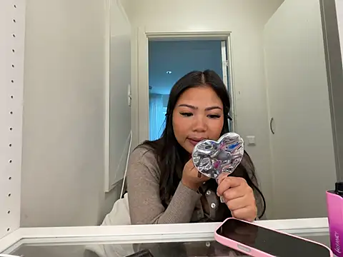 TitiTinyThai webcam