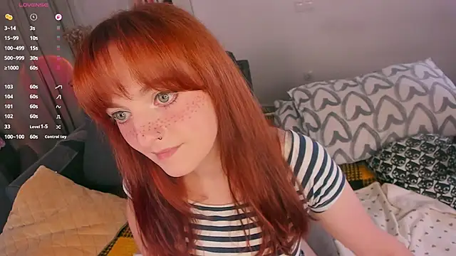 Alice_CutePerv webcam