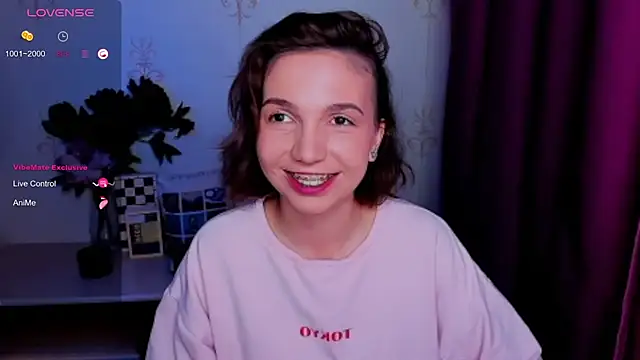 KindHazelHere_ webcam