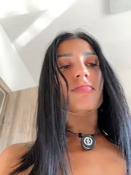 Vicky_luxe