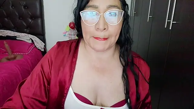 Grace_mature_milf live cam on StripChat