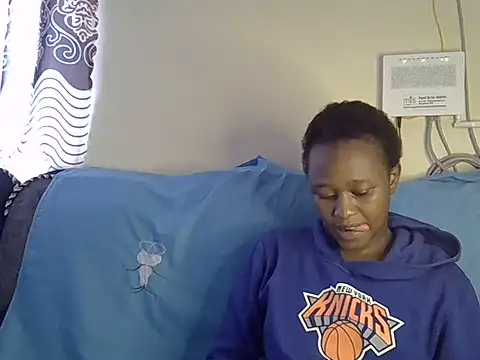 Petite_Ebony10