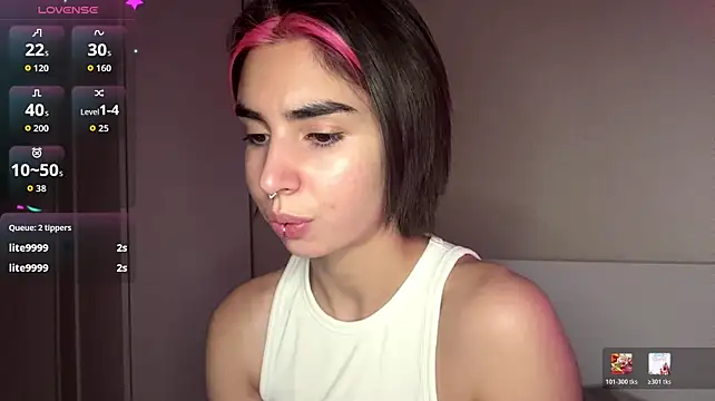 JessiaRuezga live cam on StripChat