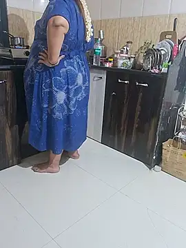 Ravina_patil1 live cam on StripChat