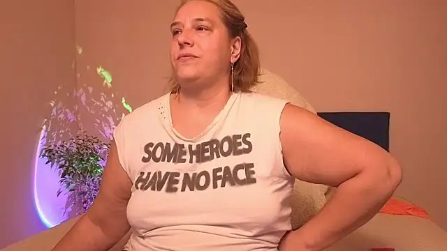 Bbw_Goddes live cam on StripChat