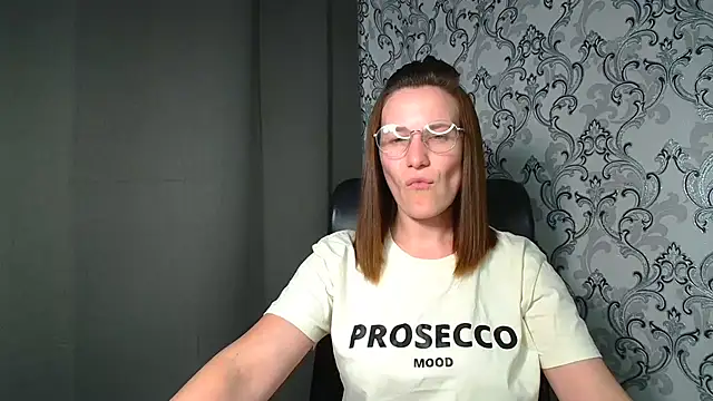 Kelly_Kisss webcam