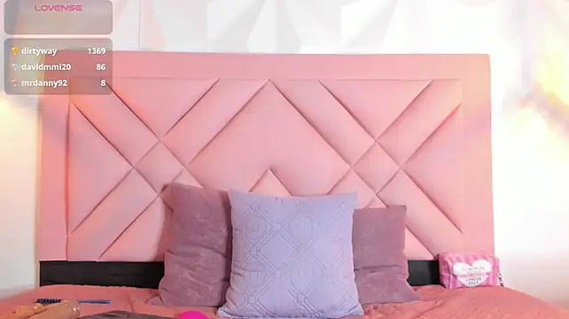 Caroline_daring