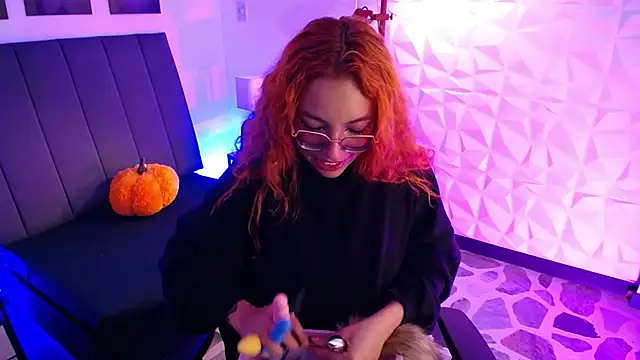 mere_in_redd live cam on StripChat