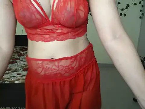 Queen__Of__Heart live cam on StripChat