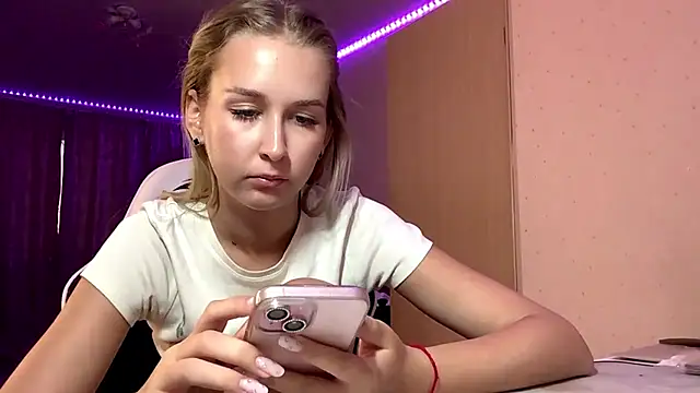 JoyBold live cam on StripChat