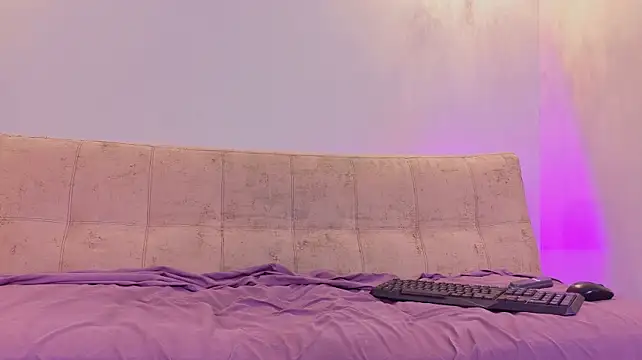 BELLA_TENTATION_CR live cam on StripChat