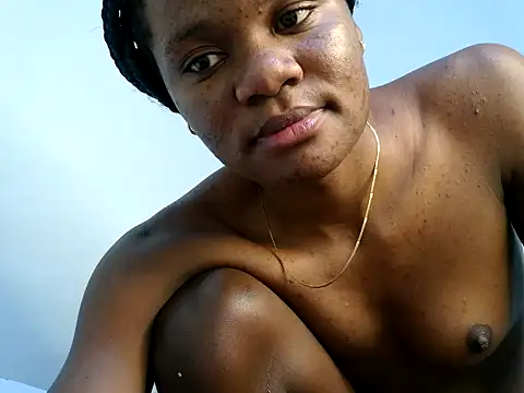 pettite_ass11 live cam on StripChat