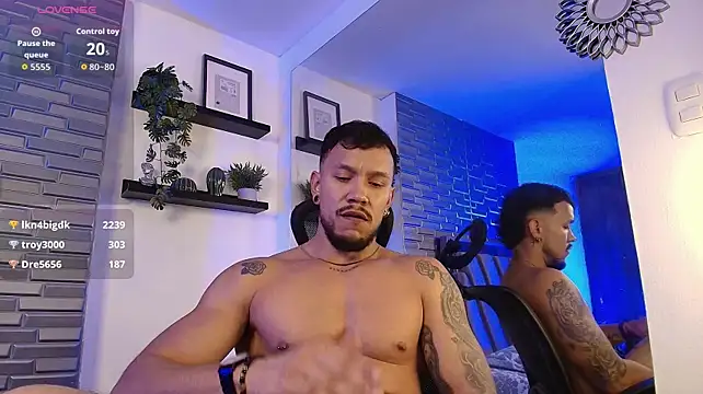 ARON_TAYLER01 webcam
