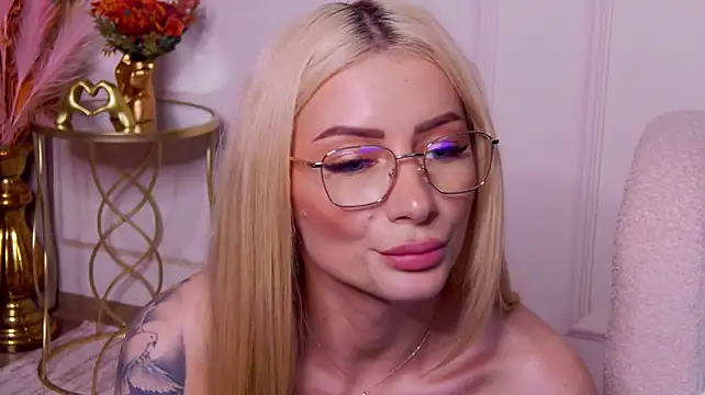 AngieShae