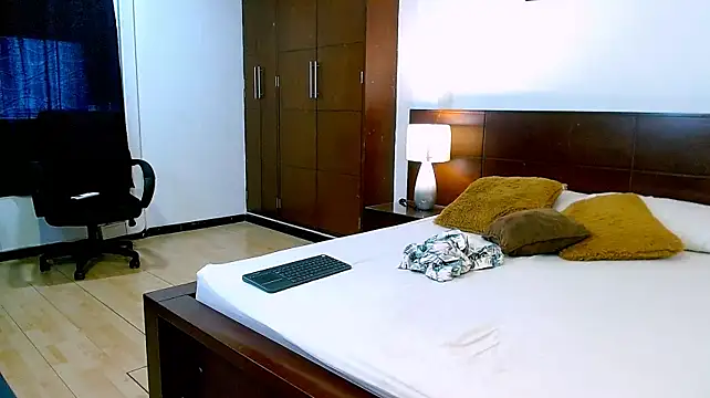 Lilith_myerss live cam preview